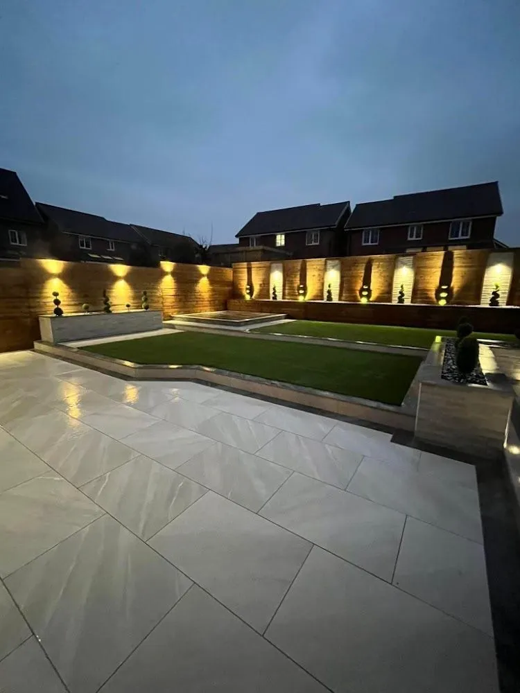 Top-rated landscape installation in Fruitville, FL - landscaping pro level