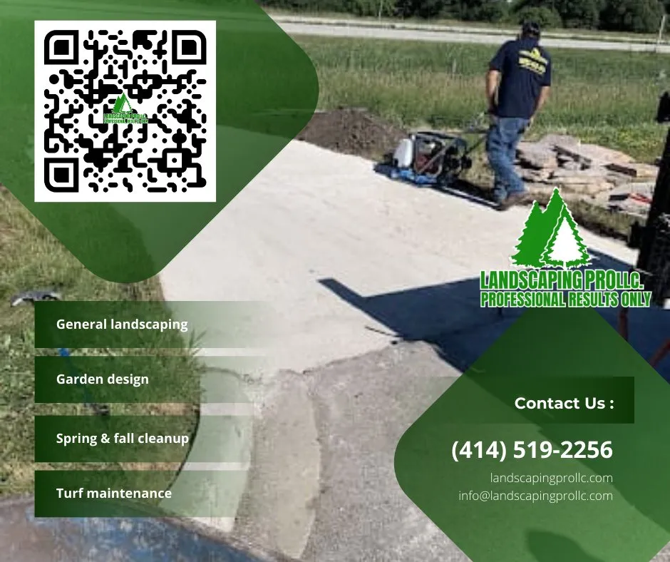Expert lawn mowing service in Milwaukee, WI - Landscaping Pro