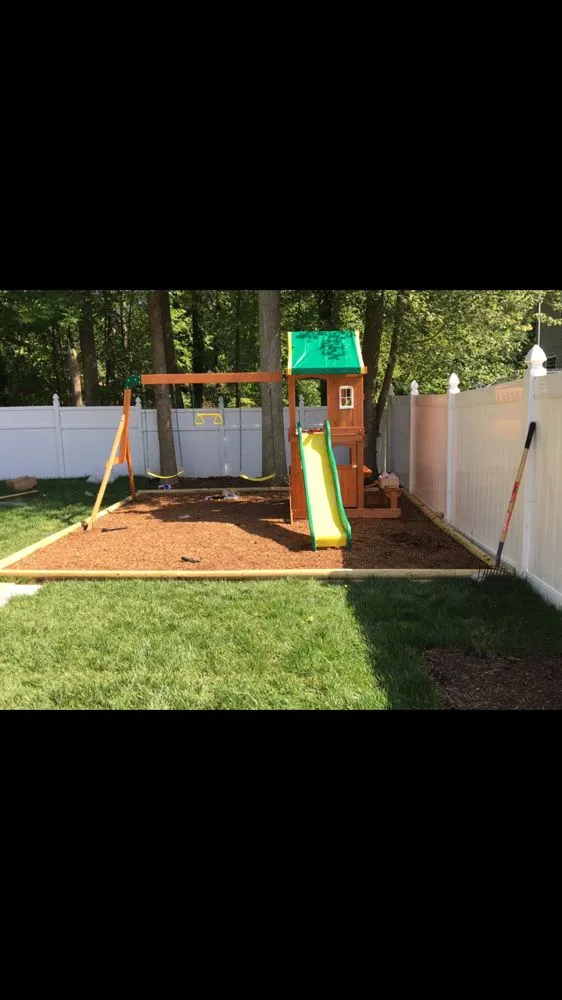 Top-rated lawn mowing service in Glen Burnie, MD - Landscaping Quality Services