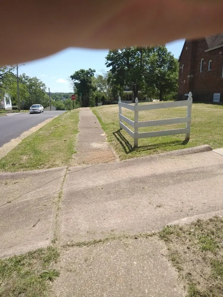 Custom landscape installation in De Soto, MO - Landscaping R Us