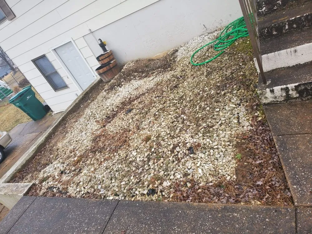 Top-rated garden landscaping in De Soto, MO by Landscaping R Us