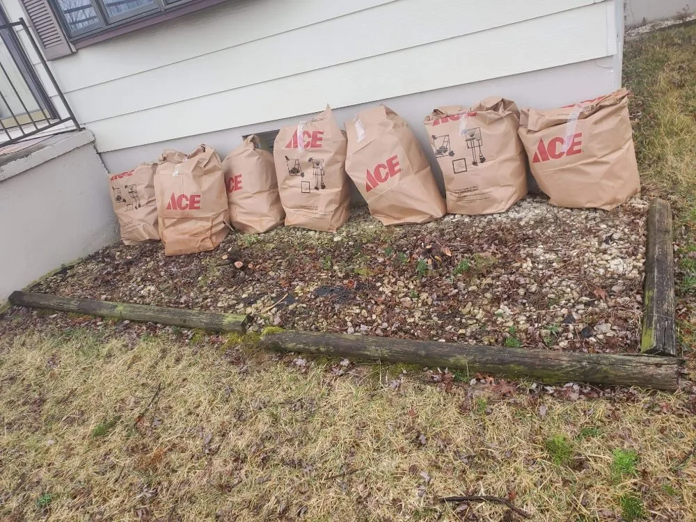 Expert landscaping services experts serving De Soto, MO - Landscaping R Us