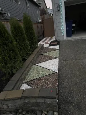 Landscaping Ramirez Logo