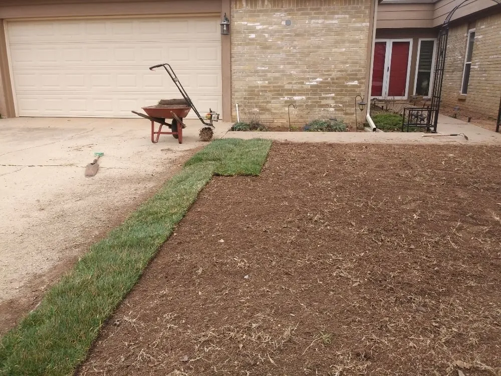Top-rated lawn mowing service in Oklahoma City, OK by Landscaping Ramirez