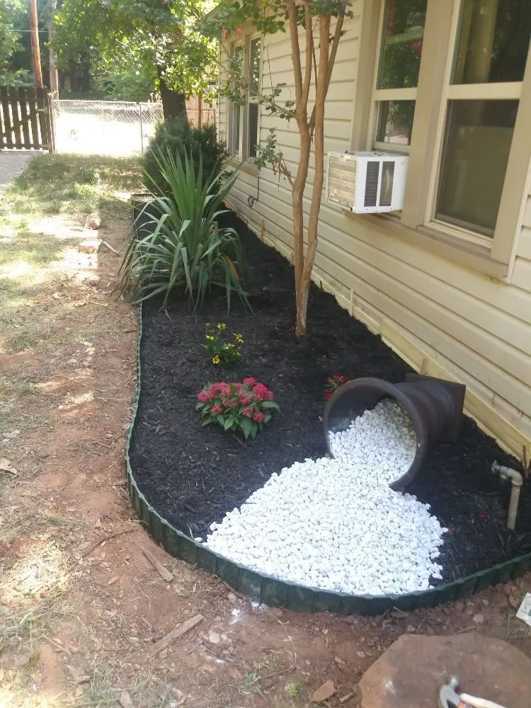 Top-rated lawn mowing service in Oklahoma City, OK by Landscaping Ramirez