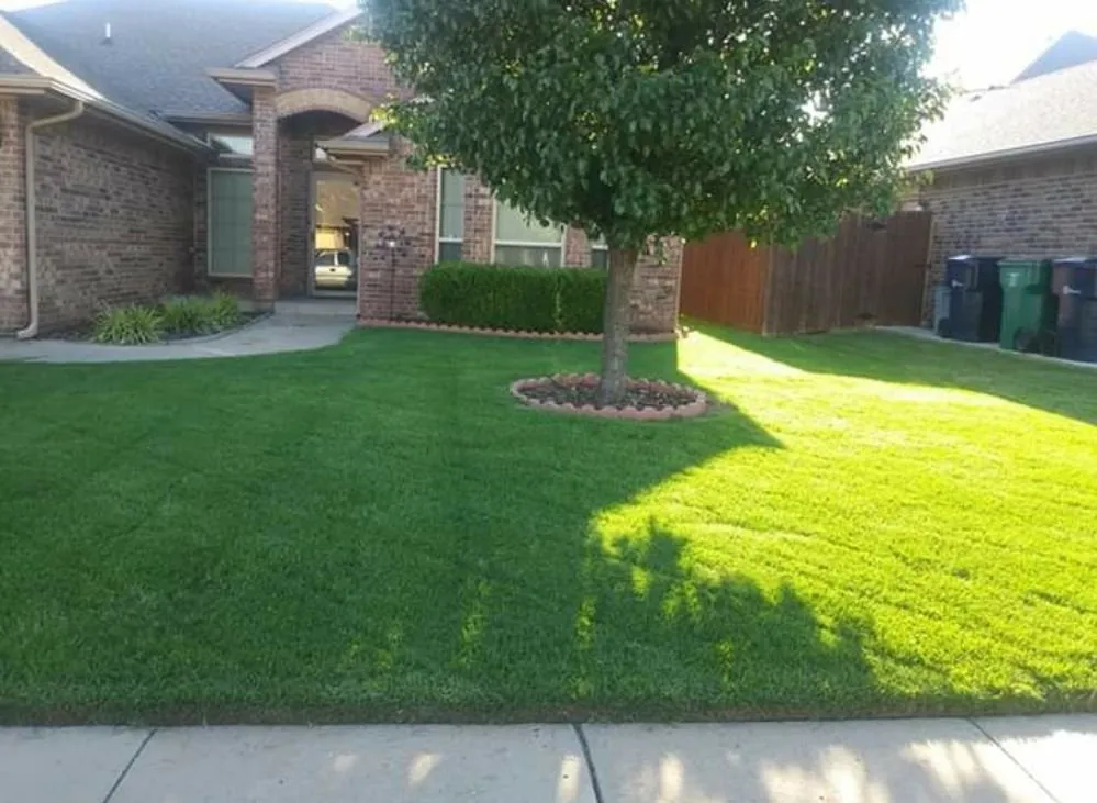 Reliable lawn mowing service for residential properties in Oklahoma City, OK by Landscaping Ramirez
