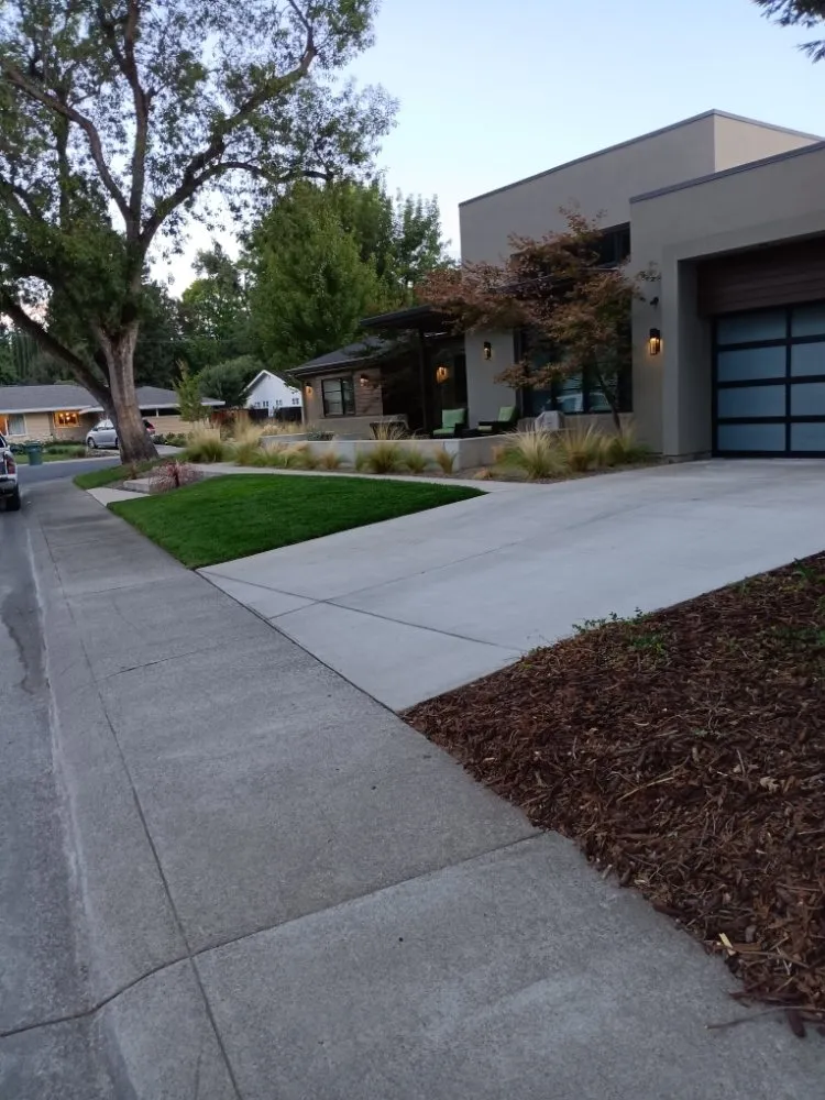 Local lawn care service in Sacramento, CA - Landscaping Sacramento