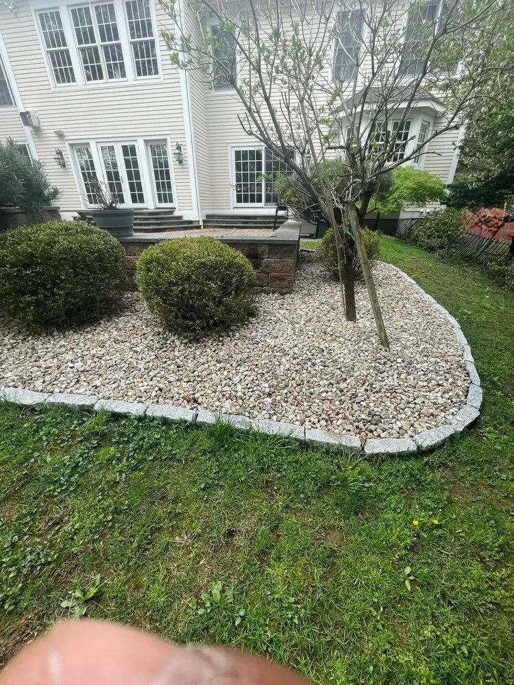 Top-rated lawn care service in West Hartford, CT - Landscaping Services