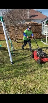 Landscaping Tistoj Lopez Logo