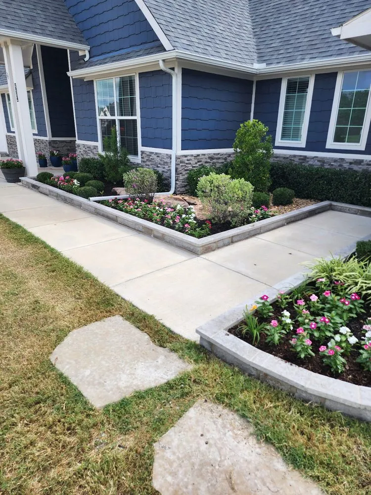 Top-rated lawn mowing service in Allen, TX by Landscaping Troopers