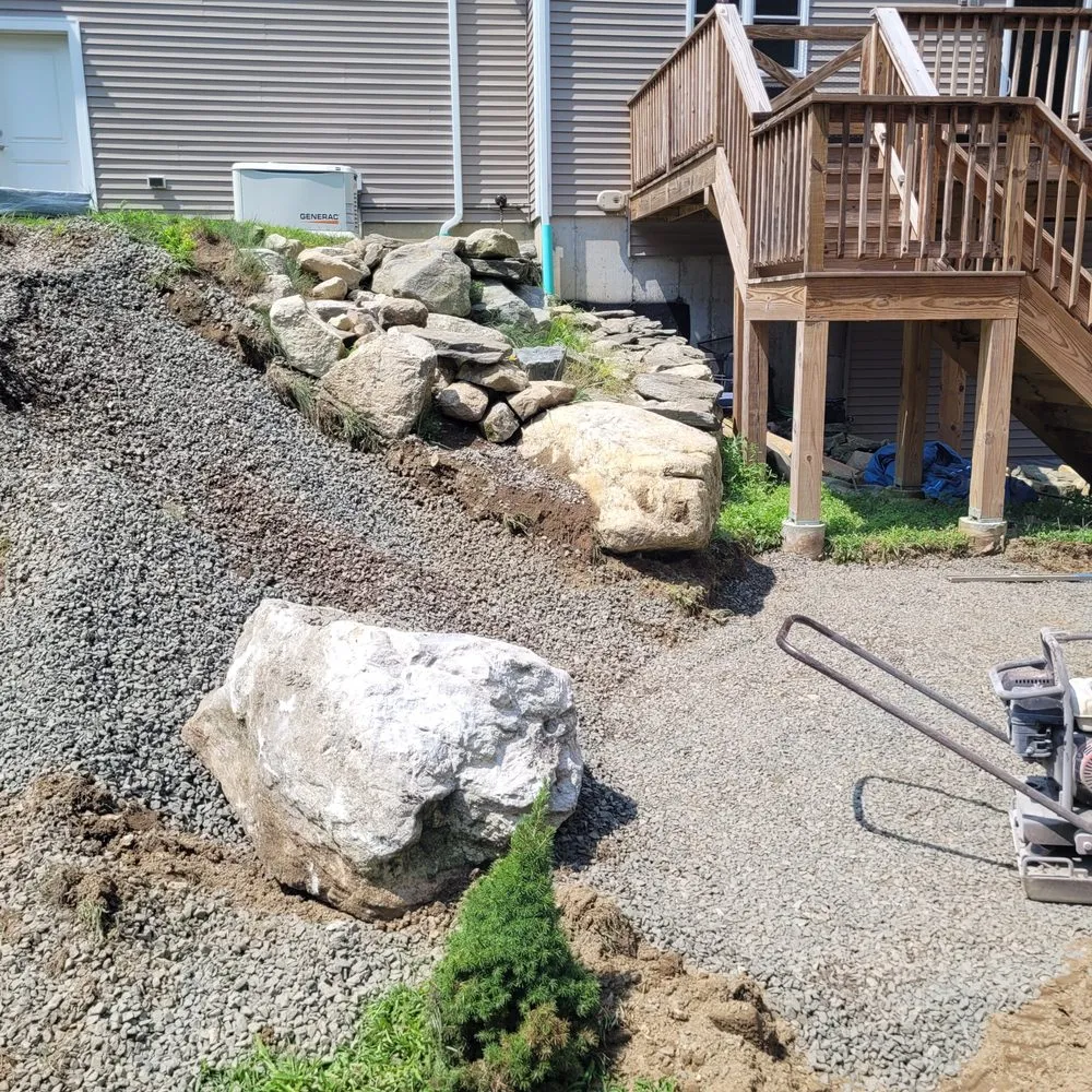 Professional lawn mowing service in Newtown, CT - Landscaping Unlimited