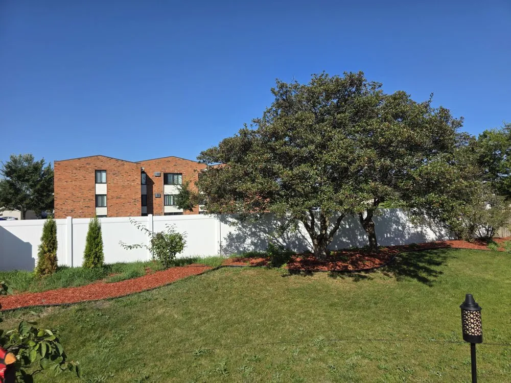 Trusted landscaping services in Chicago, IL by Landscaping victoria