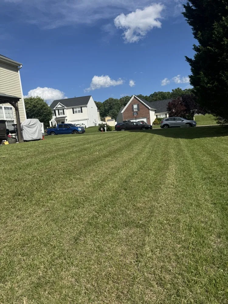 Top-rated landscaping services with custom design in Archdale, NC by Landscaping With Ramirez