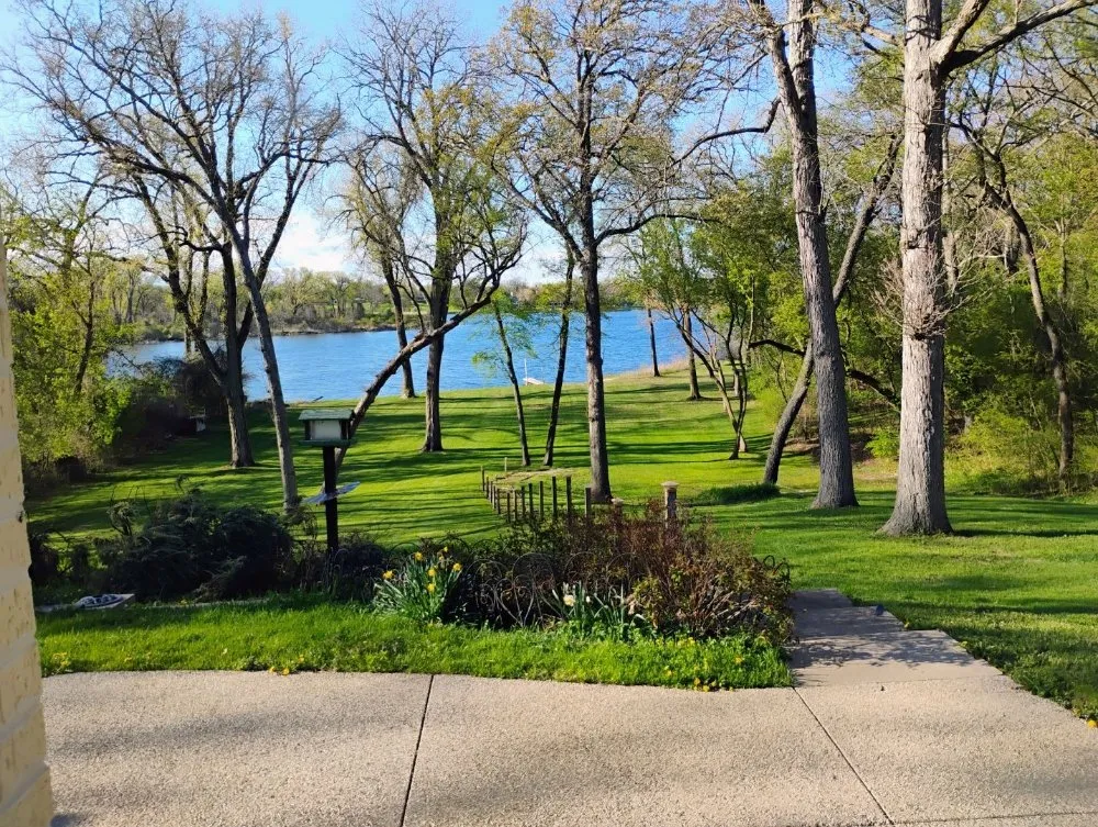 Top-rated landscape installation experts serving McCullom Lake, IL - landscapingbros
