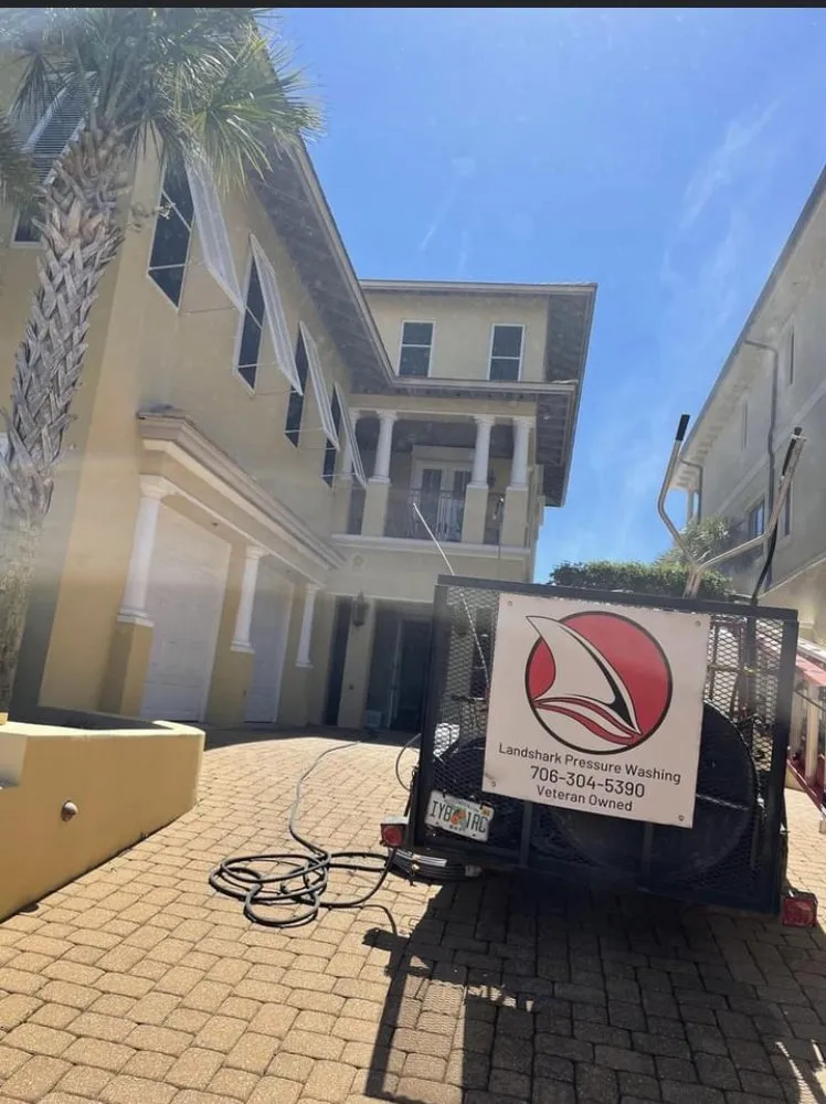 Affordable garden landscaping in Lynn Haven, FL - Landshark Pressure Washing