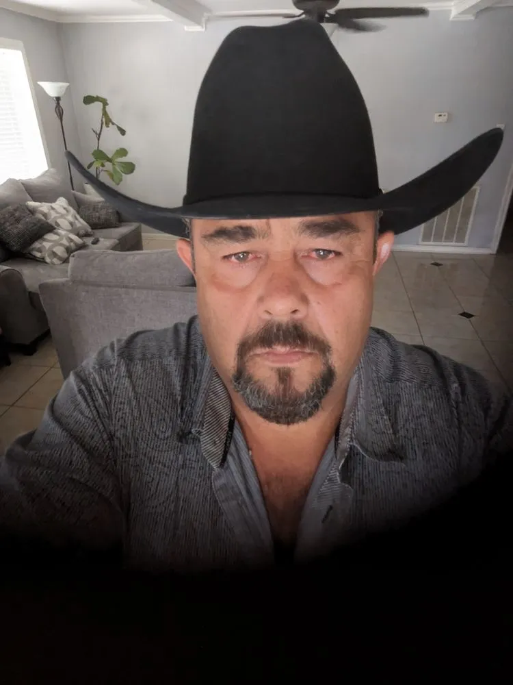 Professional yard maintenance for homes in Houston, TX by Landsharks Fencing and Tree Service