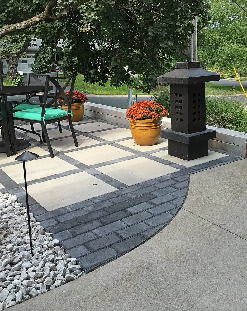 Top-rated lawn care service in Plymouth, MN - Landspace Design