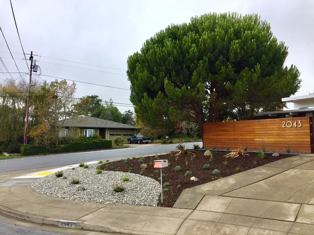 Local landscaping services experts serving Palo Alto, CA - Landsthetics