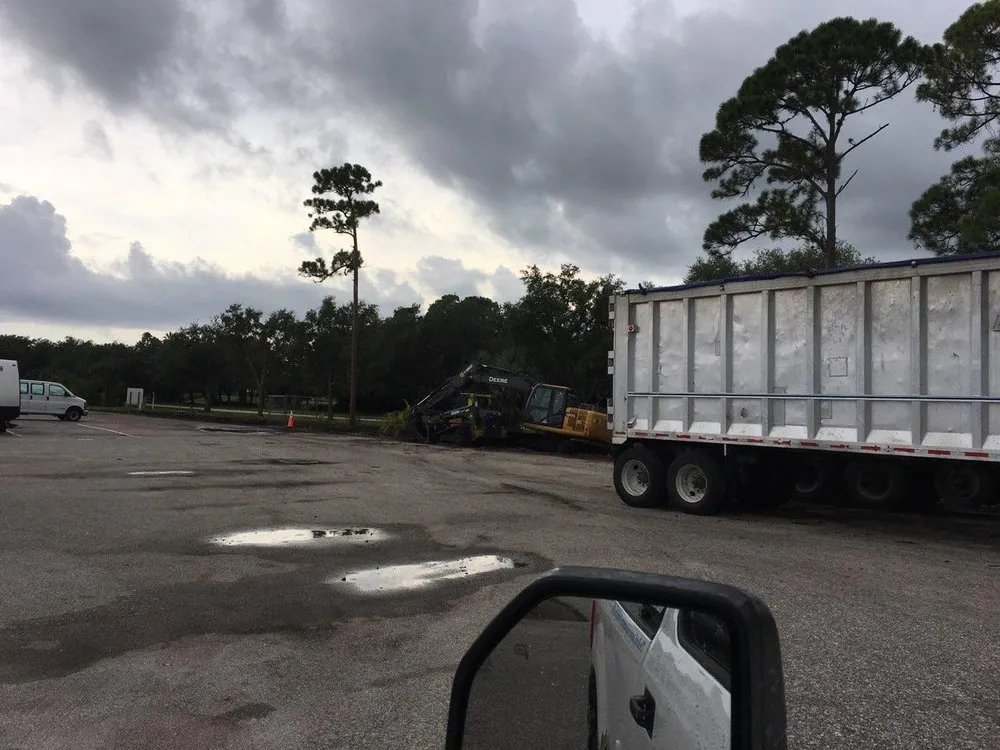 Top-rated yard cleanup service for homes across Port Charlotte, FL - Landtech Industries