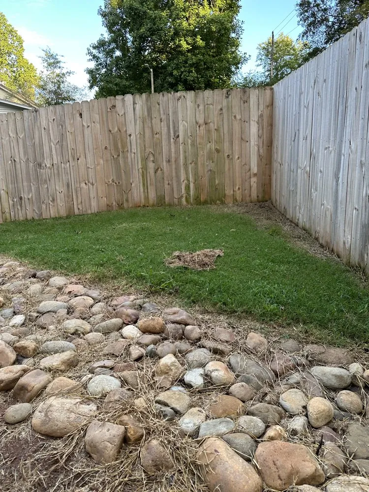 Local yard maintenance in Piedmont, SC by Landtek Services Company