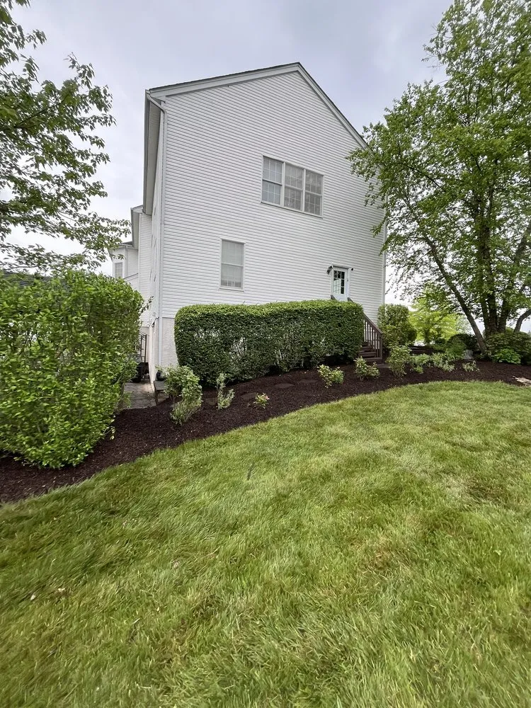 Affordable lawn mowing service in Bath, PA - LandView Services