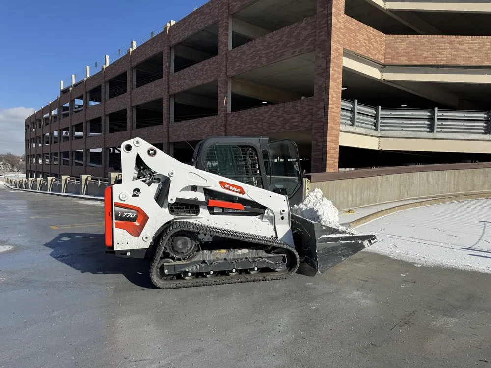 Custom residential landscaping experts serving Omaha, NE - Landwerks Enterprises