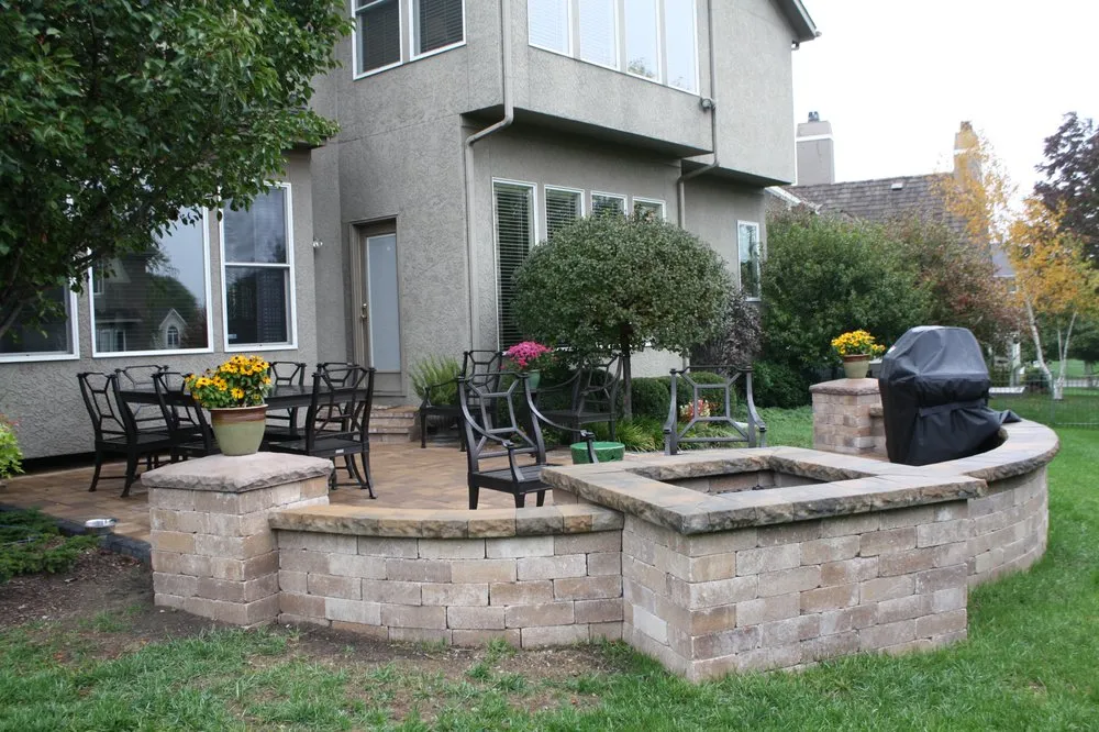 Reliable yard cleanup service experts serving Kansas City, KS - Landworks