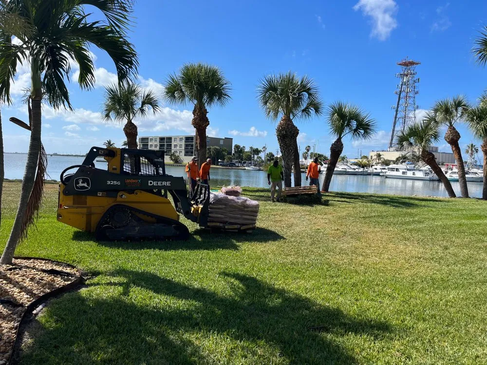 Top-rated lawn mowing service for beautiful yards in Malabar, FL by Landworx Of Brevard