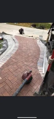 Lanes Landscaping and Lawn Care Logo