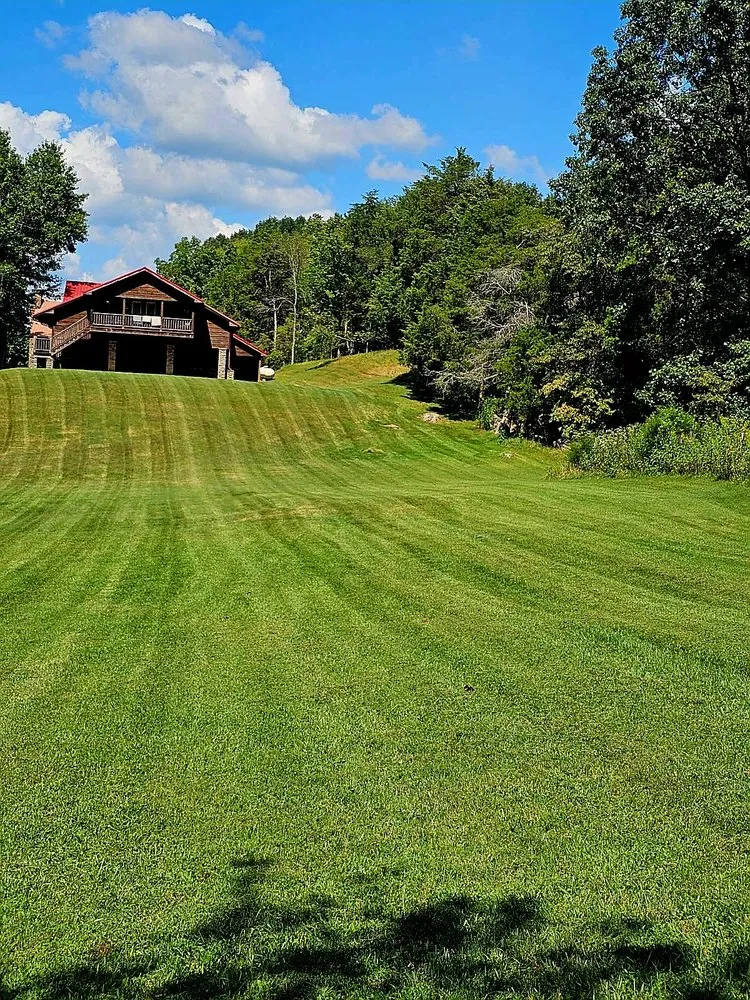 Local yard cleanup service for beautiful yards in Bristol, TN by Lanes Lawn Care