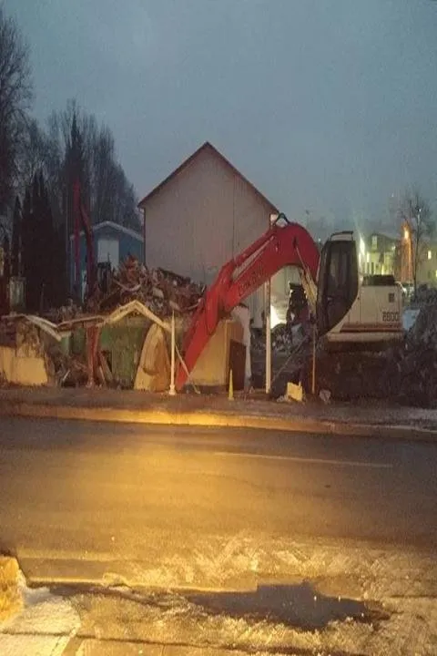 Reliable yard cleanup service experts serving Hartford, WI - Langenecker Construction