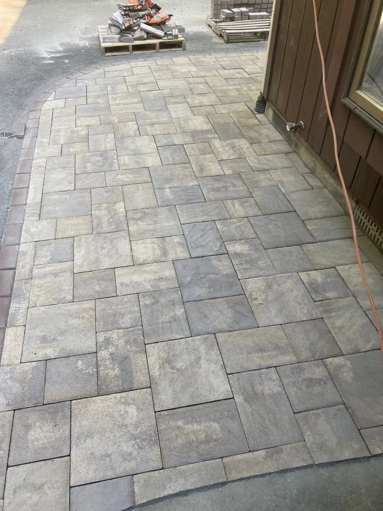 Custom lawn care service for beautiful yards in Palmerton, PA by Lang's Landscaping