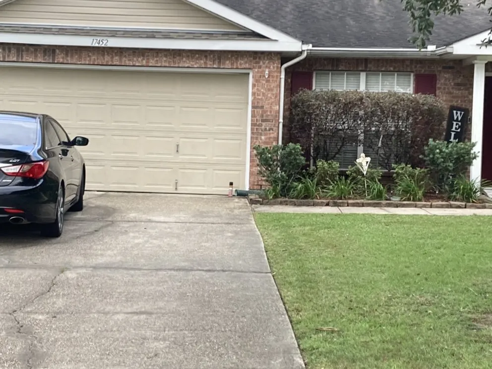 Professional garden landscaping experts serving Baton Rouge, LA - Langs Lawn and Landscape