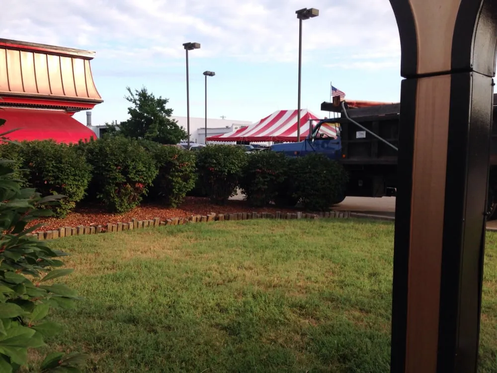 Reliable yard cleanup service with custom design across Shepherdsville, KY - Lanham Property Mantainance