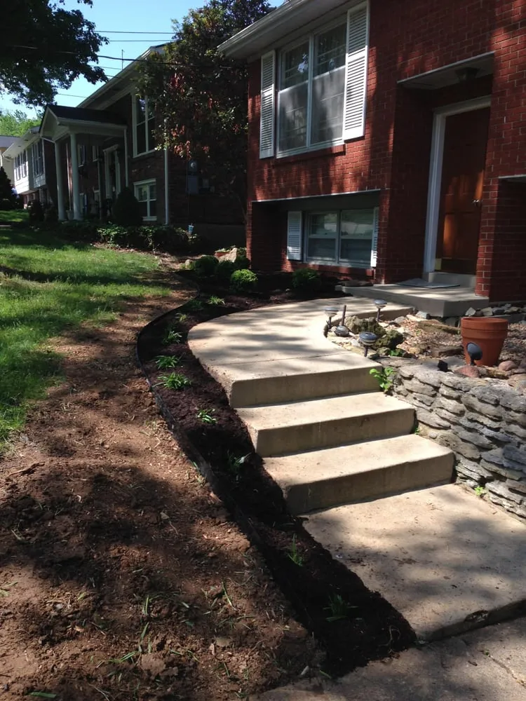 Trusted garden landscaping near you across Shepherdsville, KY - Lanham Property Mantainance