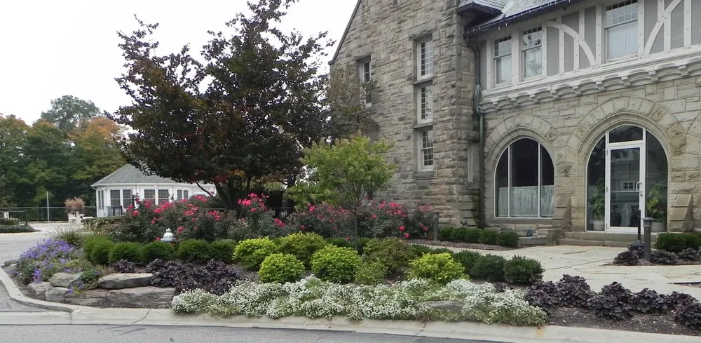 Trusted lawn care service experts serving Willoughby, OH - Lanhan Landscaping & Design