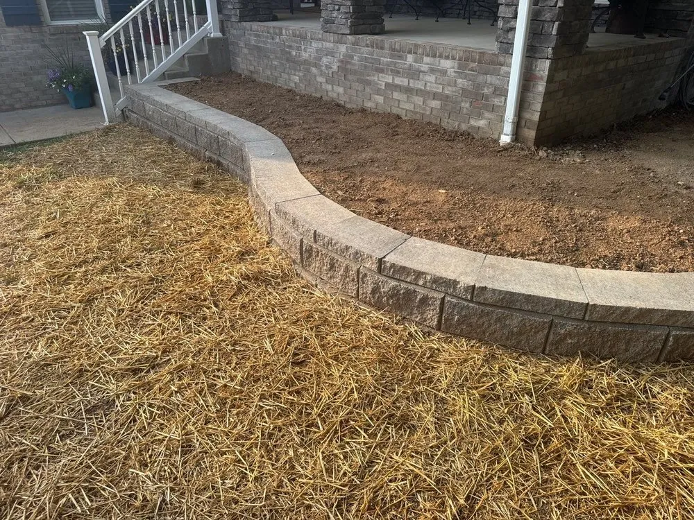 Local residential landscaping in Clarksville, TN by Lanier Lawn & Landscaping