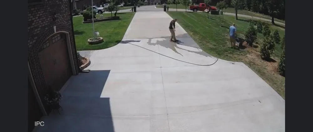 Custom garden landscaping in Clarksville, TN by Lanier Lawn & Landscaping