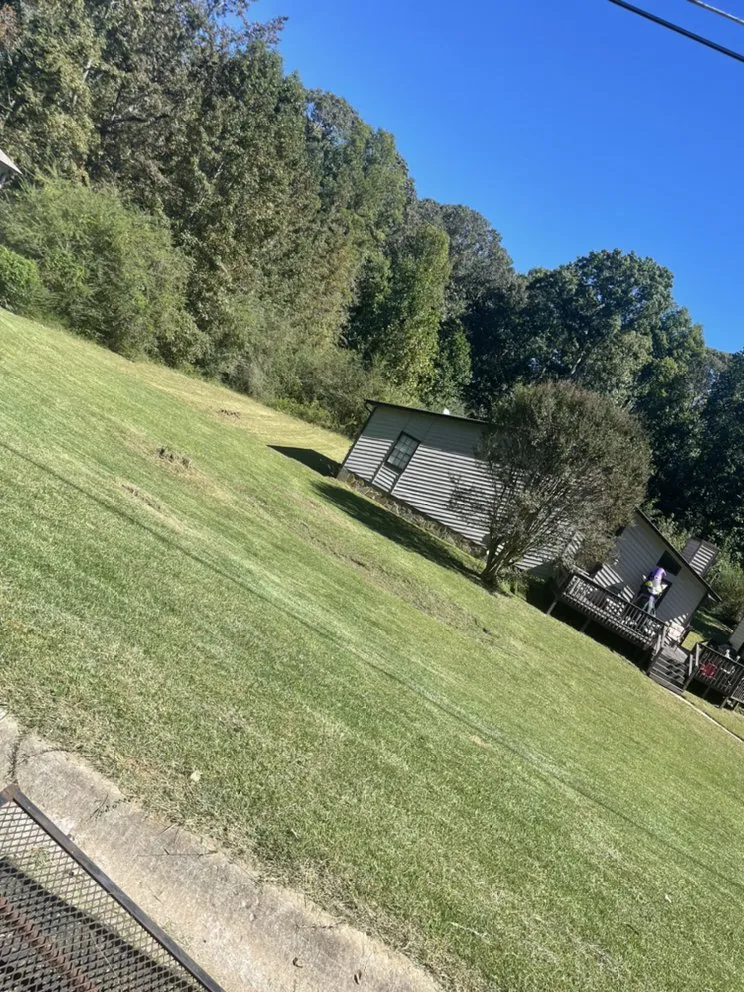 Trusted landscaping services near you across Sharpsburg, GA - Lanier’s lawn care