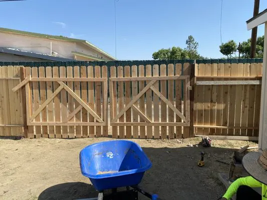 Lansdcaping Lisandro Logo