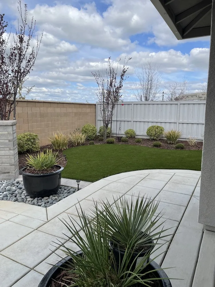 Custom landscape installation in Roseville, CA - Lantscap Gardening