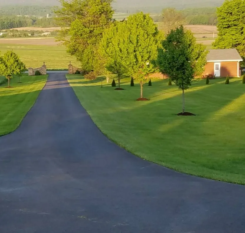 Custom landscaping services in Jennerstown, PA - Lantz Lawn Service
