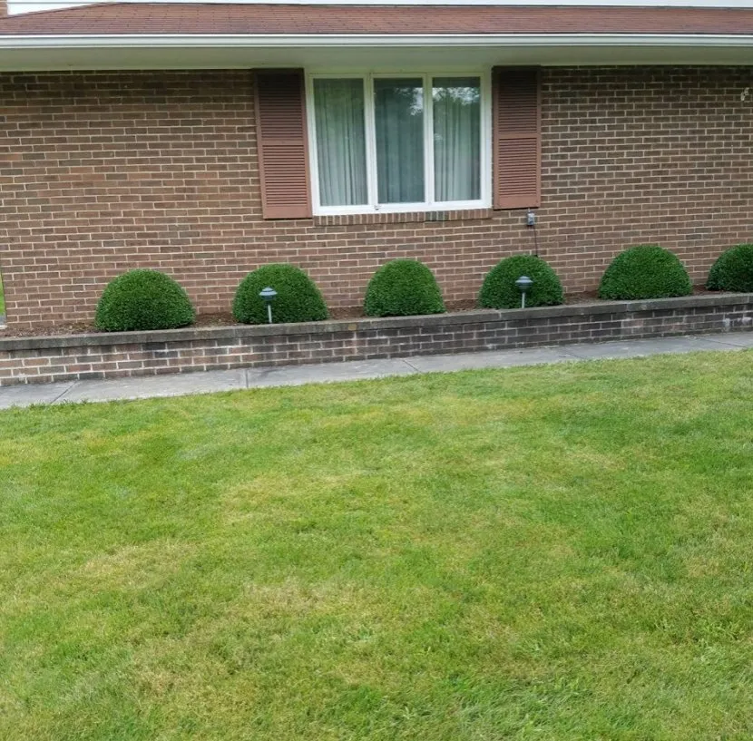Top-rated landscaping services for homes in Jennerstown, PA by Lantz Lawn Service