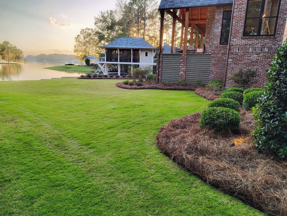 Expert lawn care service in Hattiesburg, MS - Lanw Care Lopez