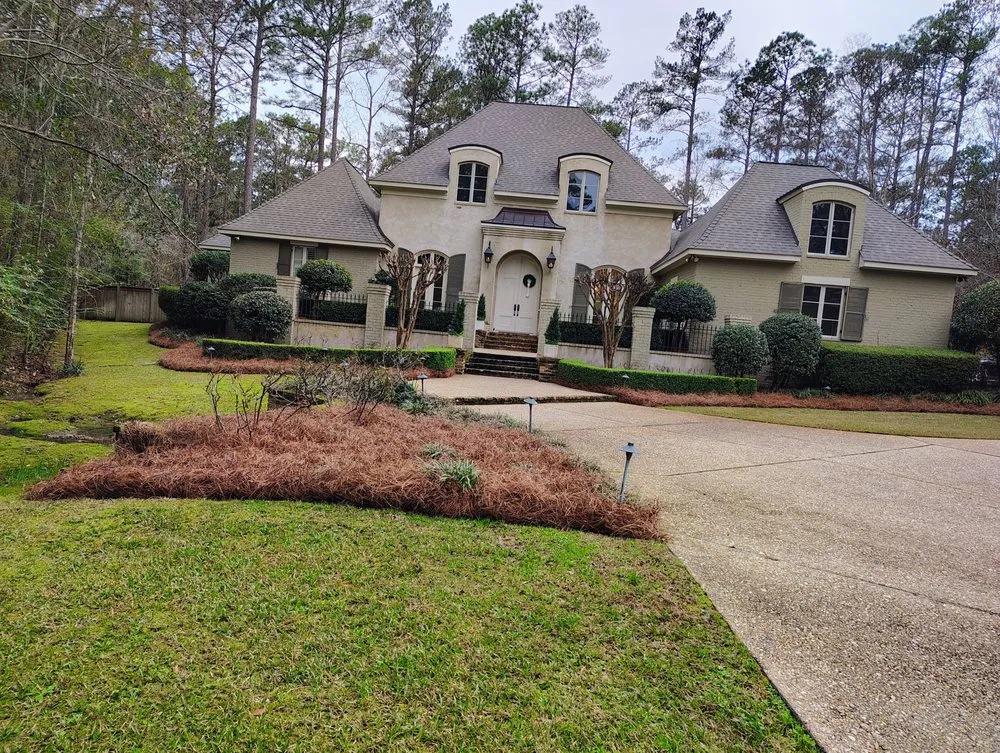 Professional landscaping services experts serving Hattiesburg, MS - Lanw Care Lopez