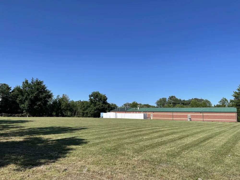 Trusted yard cleanup service for homes in Virginia Beach, VA by Laprade Landscaping