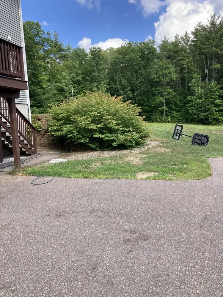 Trusted garden landscaping with custom design in Franklin, NH by LAQ'S Property Management