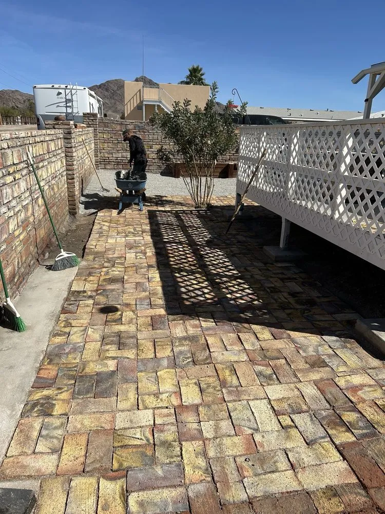 Professional garden landscaping in Yuma, AZ - Lara Landscaping & Tree Trimming