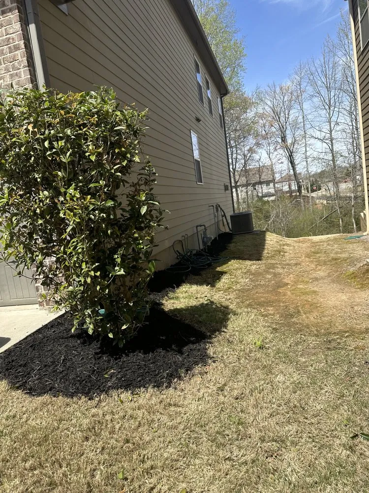 Trusted yard maintenance in Cumming, GA - Lara landscaping