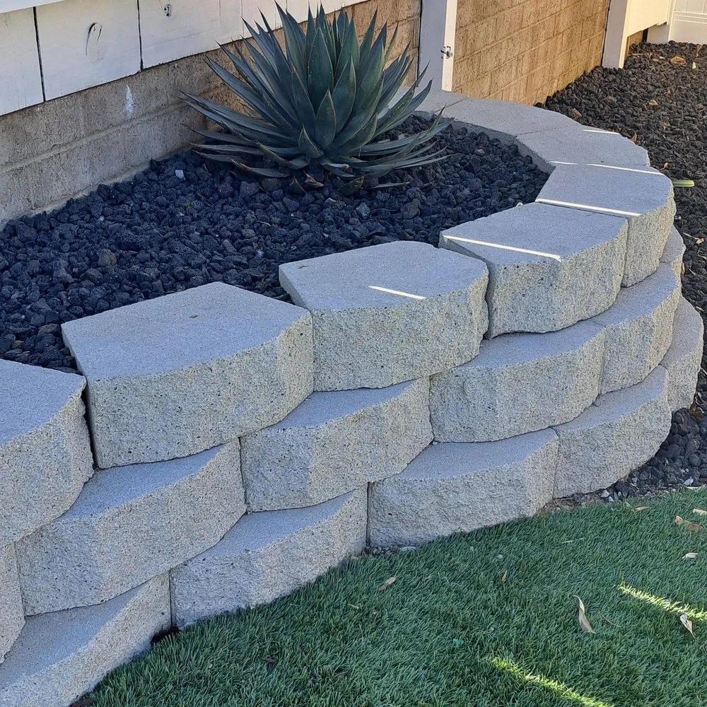 Professional yard cleanup service experts serving Victorville, CA - Lara Landscaping